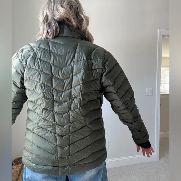Columbia Women's Olive Puffer Jacket - Picture 2 of 4